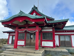 �������{